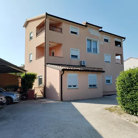 Bartol Apartment