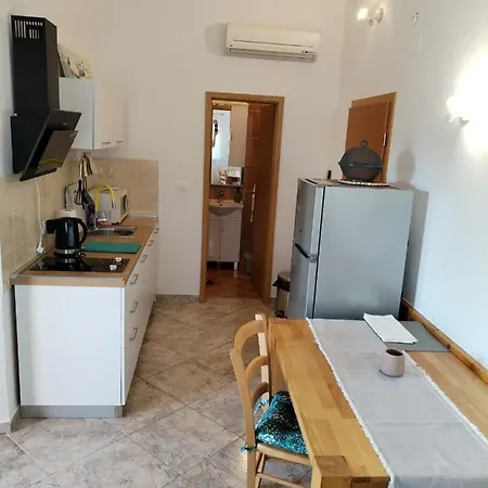 Apartment Bartol *