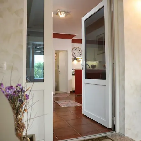 Bartol Apartment