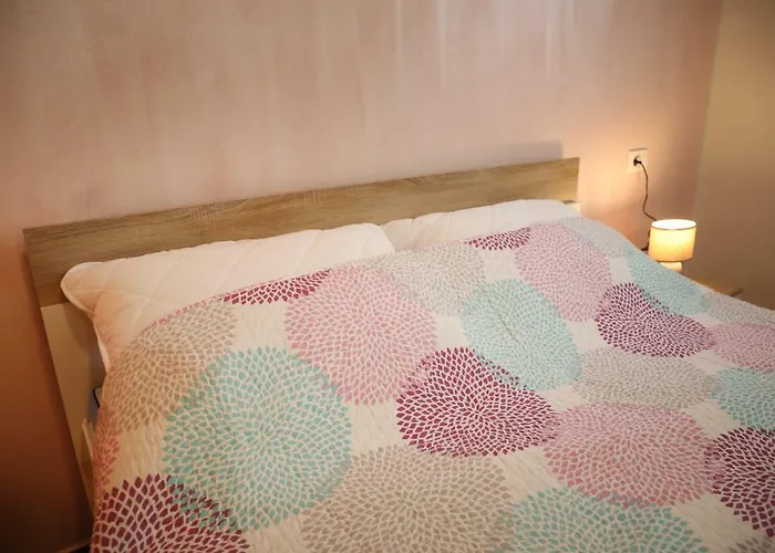 Bartol 아파트 로비니