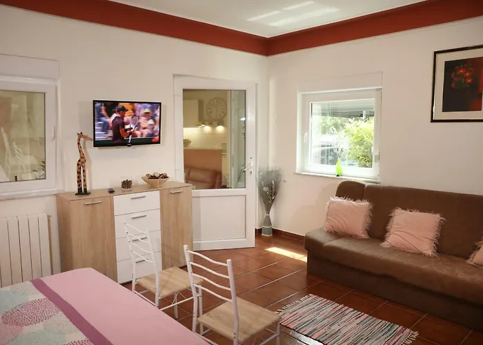 Bartol 아파트 로비니