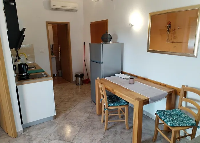 Διαμέρισμα Bartol Ρόβινι